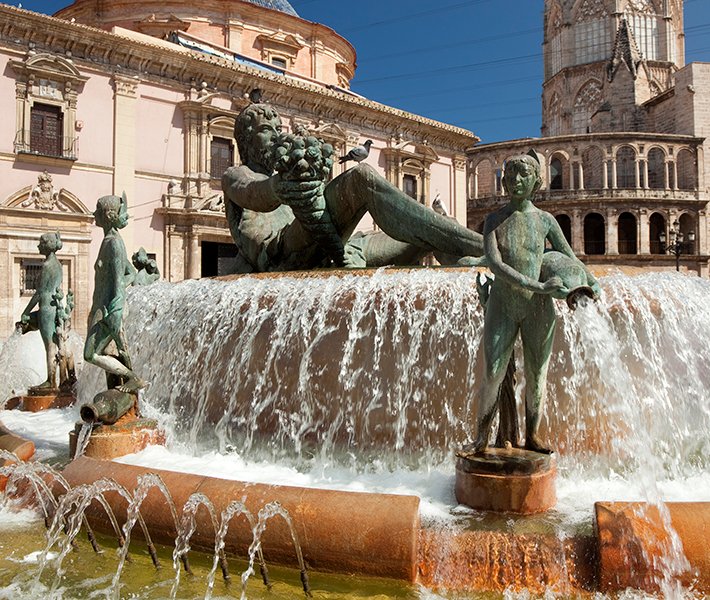 Valencia tours, Plaza de la Virgen | MSC Cruceros